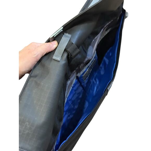 OGIO Messenger Bag Laptop Protection Carrying Case 18" Padded Satchel Briefcase - Picture 3 of 8